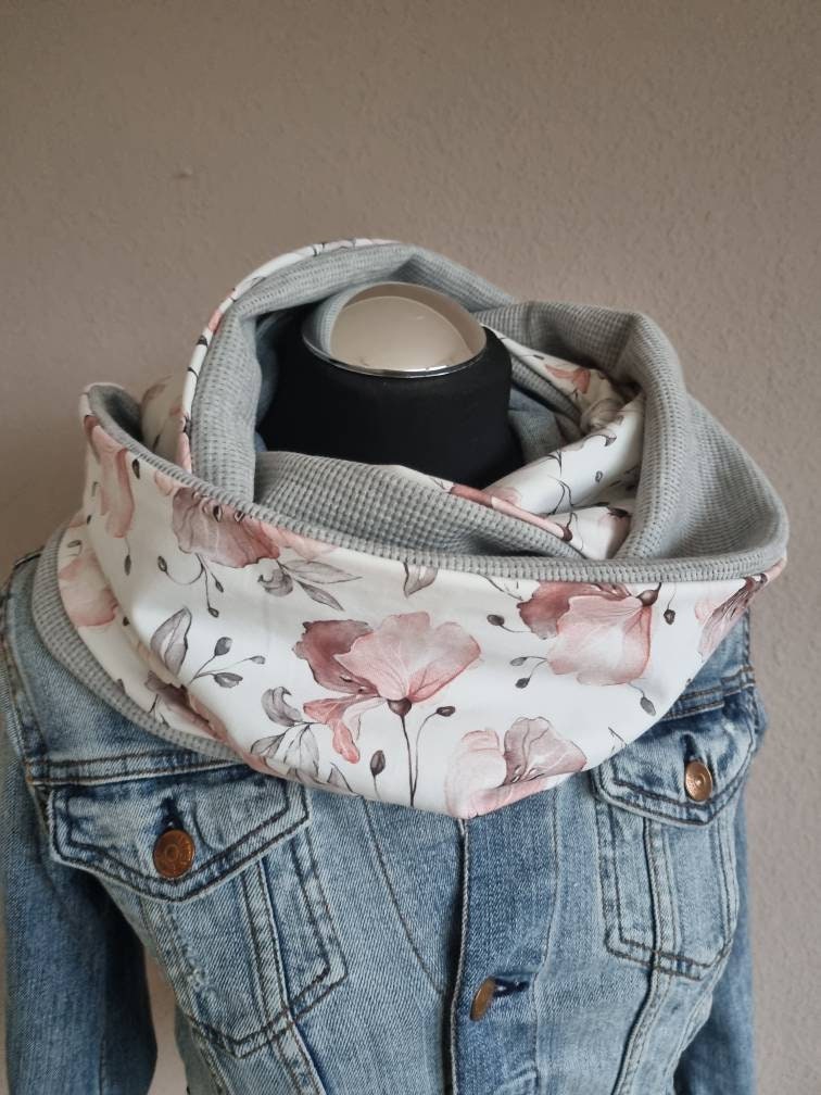 Loopschal Damen Handmade Schal Jersey Blumen Grau von Zauberherzchen