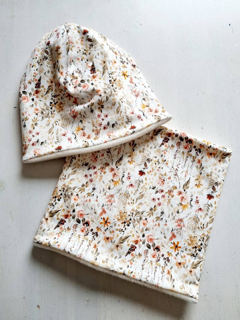 Mädchen Loopschal Halstuch Schal Blumen Baumwollfleece von Zauberherzchen