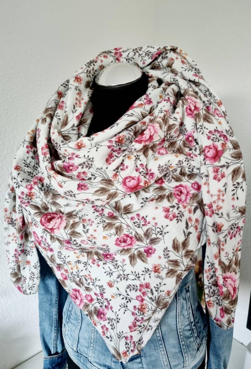 Musselin Xxl Halstuch Damen Dreieckstuch Blumen von Zauberherzchen