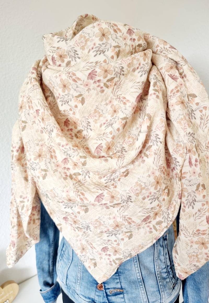 Musselin Xxl Halstuch Damen Dreieckstuch Blumen von Zauberherzchen