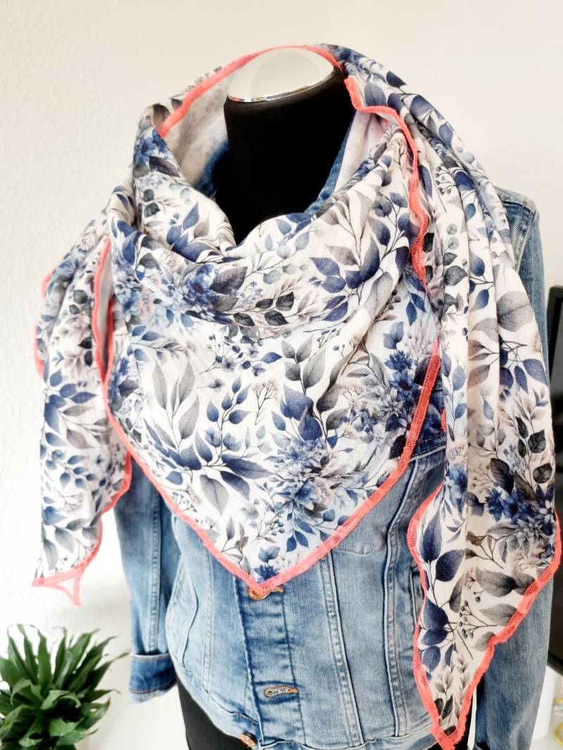 xxl Halstuch Damen Dreieckstuch Musselintuch Blumen Eukalyptus Blau von Zauberherzchen