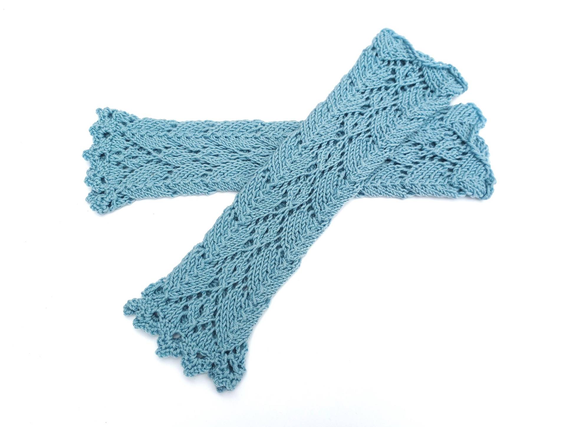 Armstulpen Pulswärmer Reine Wolle Lochmuster Ajour Seeblau Helles Blaugrün Handgestrickt Gehäkelt Filigran Damen Strickstulpen von Zauberstein