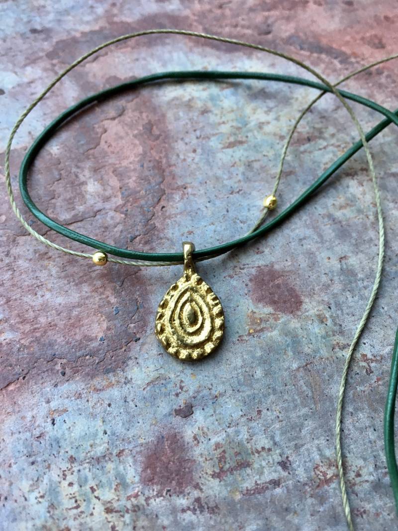 Doppelte Halskette Mit Tropfen Anhänger von Zauberstueck