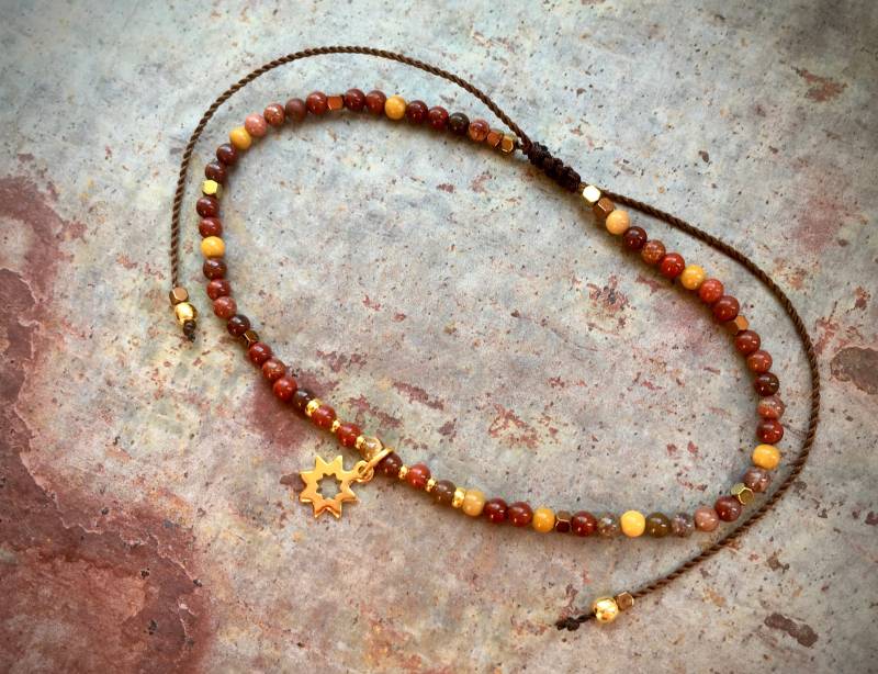 Verstellbares Edelstein Armband | Mookait, Hämatit Mit Stern Anhänger von Zauberstueck