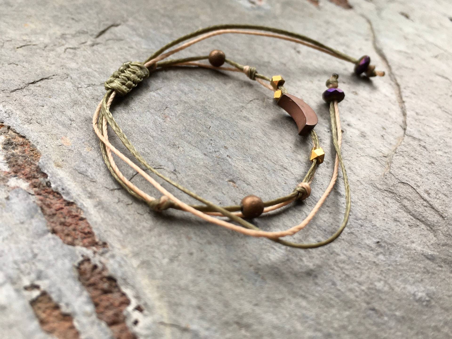 Verstellbares Stapel-Armband Mit Halbmond & Hämatit-Perlen von Zauberstueck