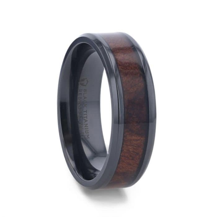 Yosemite Redwood Eingelegt Klare Polierte Beschichtete Titan Herrenring Mit Polierten Abgeschrägten Kanten - 8mm Ringe, Eheringe von Zayjeweler