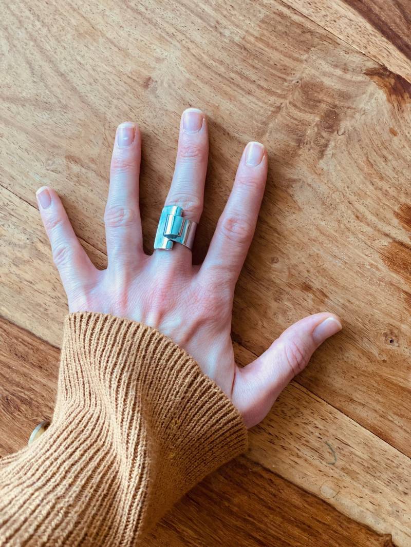 Breiter Ring Aus Edelstahl Breiter Ring Aus Edelstahl von Zefino