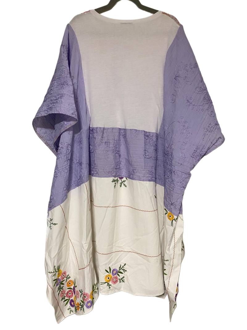 Oversize Kleid - Upcycling Unikat Handmade Aus T-Shirt & Vintage Stoffen Boho Hippie Style Zeitlos By Marija Oversize Kleid - Upcycling Unikat Handmade Aus T-Shirt & Vintage Stoffen Boho Hippie Style Zeitlos By Marija von ZeitlosbyMarija