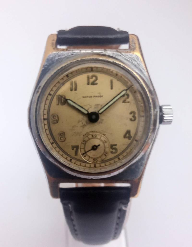 Armbanduhr Um 1940 Armbanduhr Um 1940 von Zeitretter