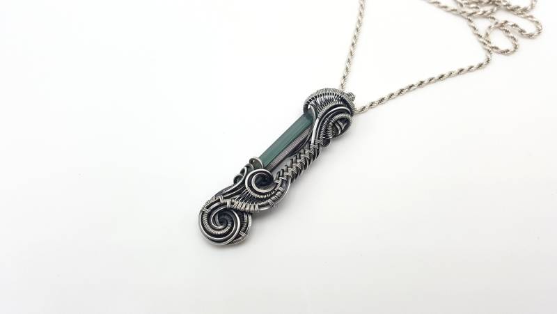 "Wunderschöner Wire Wrap Kristall Anhänger "Lantern Style" // Gold, Silber, Titanium Anmutende Edelstein Halskette Für Herren Und Damen." von Zensnapple