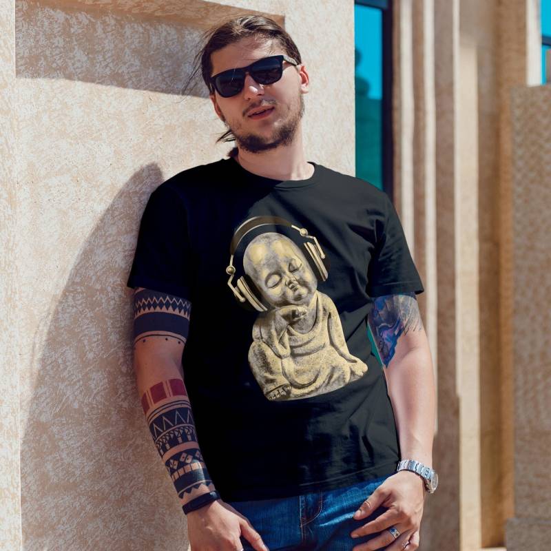 Chilling Kleiner Buddha Mit Kopfhörer T-Shirt von ZephyrAlan