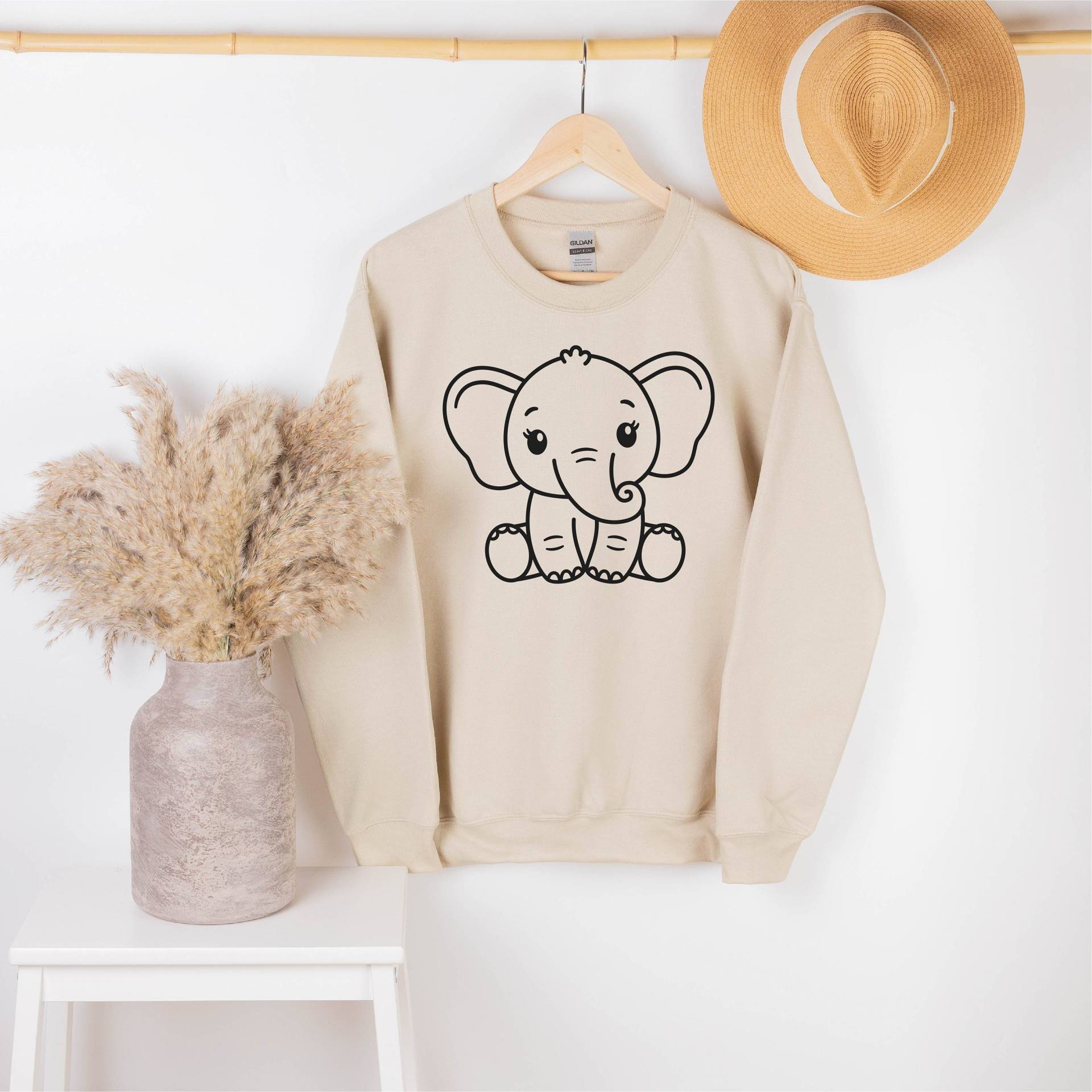 Elefant Sweatshirt, Süßes Shirt, Benutzerdefinierte Hoodie, Trendiger Baby Tierliebhaber Geschenk, Geschenke von ZephyrApparel