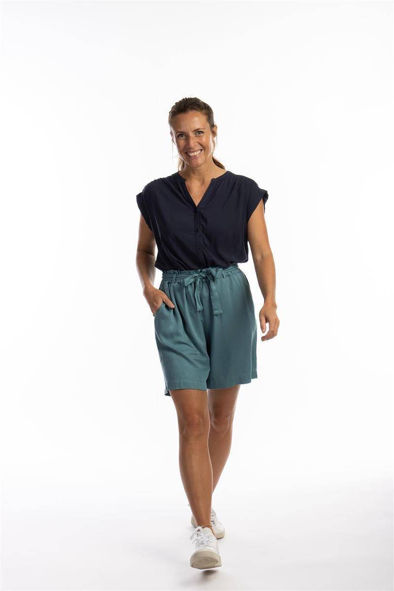 Ecovero Bluse Modell: Ines von Zerum