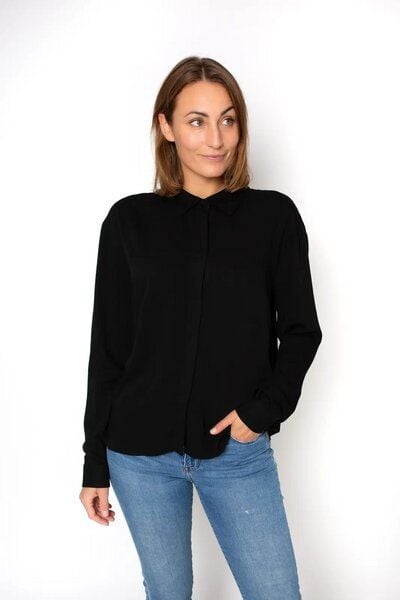 Zerum Bluse Modell: Simone aus EcoVero Viskose von Zerum