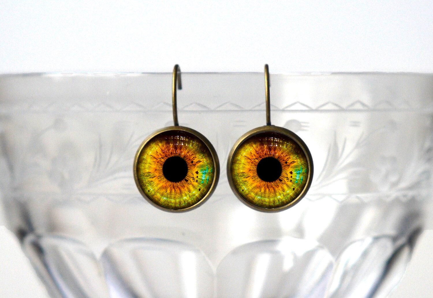 Gelbe Wolfsaugen Ohrringe - Wolfsschmuck 14 Mm Ohrhänger Einzigartige Geschenkideen Für Sie von ZestGifts