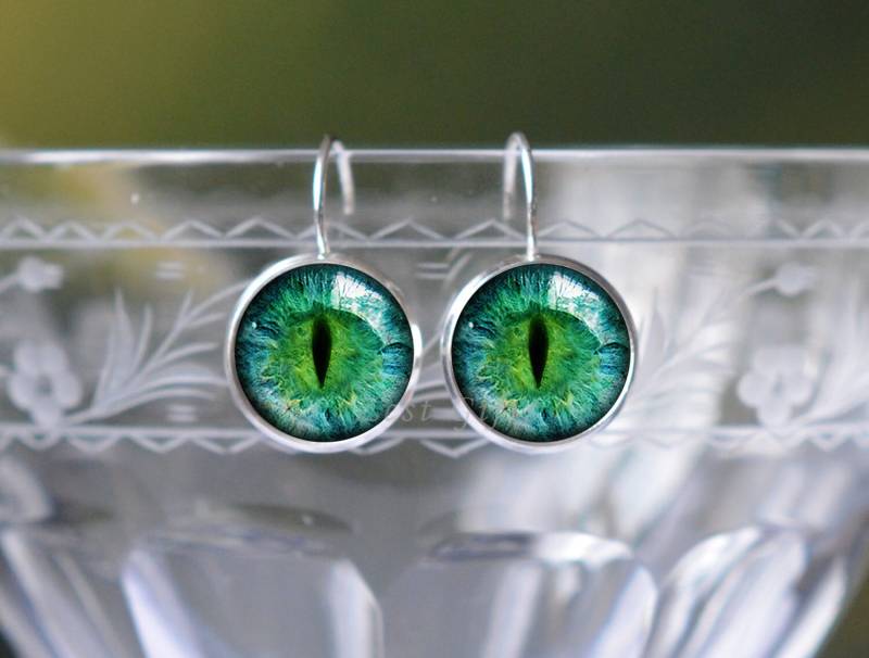 Grüne Katzenaugen Ohrringe - Augen Schmuck Silber Glas Niedliche 14 Mm Ohrhaken Damen Accessoires Geschenk von ZestGifts