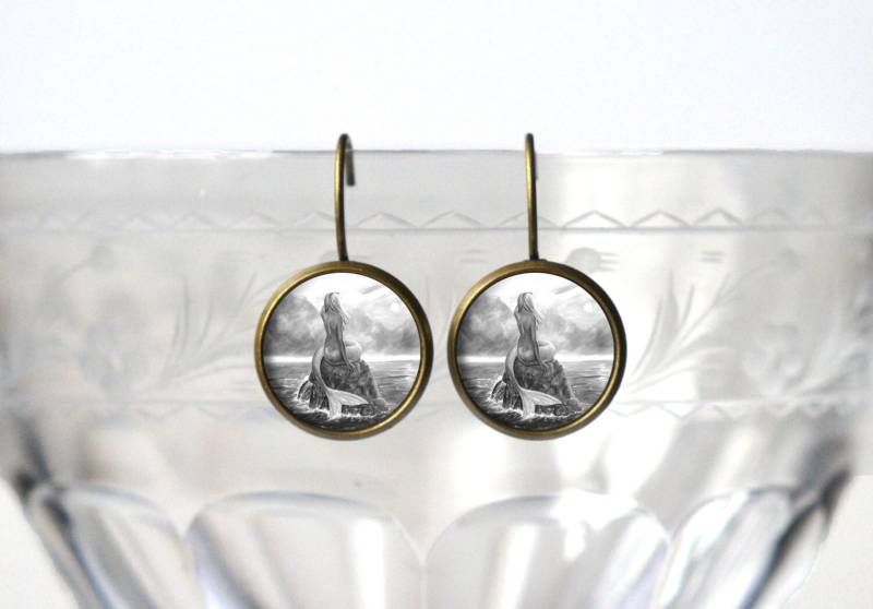 Meerjungfrau Schmuck - Schwarz Und Weiß Niedliche Bronze 14 Mm Ohrringe Geschenke Für Mädchen von ZestGifts