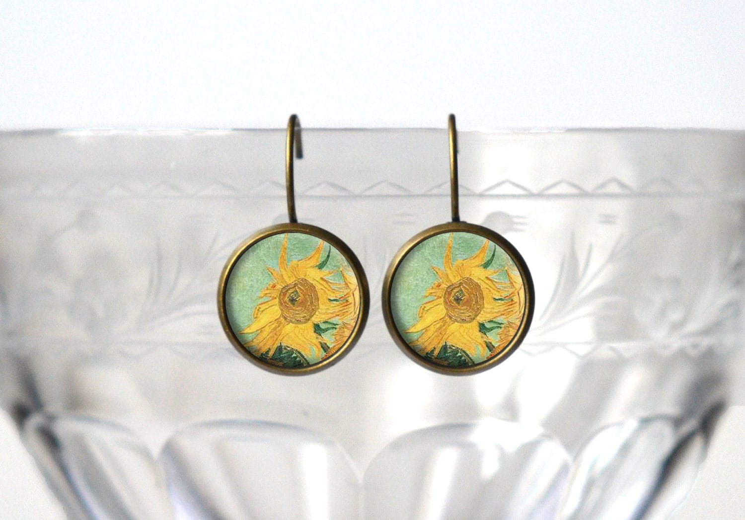 Van Gogh Sonnenblume Ohrringe - Vincent Van Jewery Gelbe Blumen Kunst Geschenke Für Frauen Niedliche Bronze 14 Mm Ohrhänger Van Gogh Sonnenblume Ohrringe - Vincent Van Jewery Gelbe Blumen Kunst Geschenke Für Frauen Niedliche Bronze 14 Mm Ohrhänger von ZestGifts