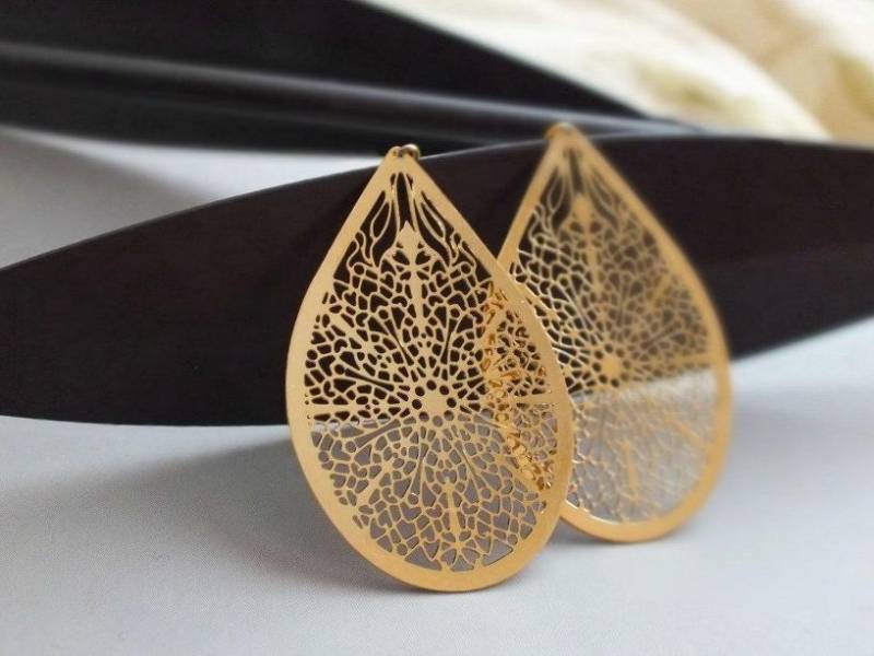 Gold Laser Cut Filigrane Ohrringe Art Deco Gothic Schmuck Gold Laser Cut Filigrane Ohrringe Art Deco Gothic Schmuck von ZeyJewel