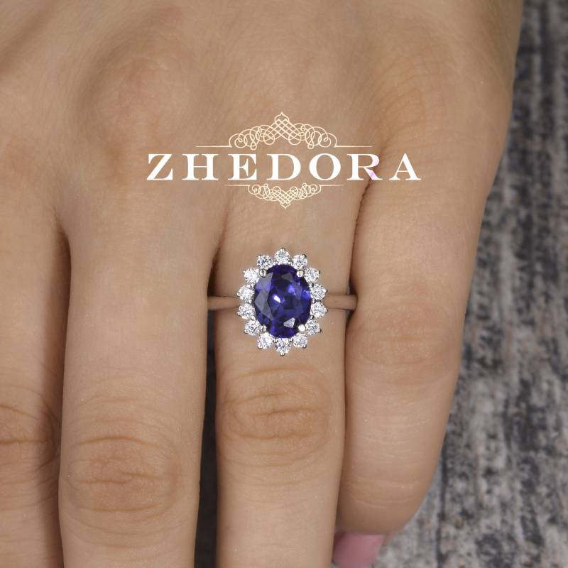 Blauer Saphirring Verlobungsring, Ovaler Kate Diana Saphirring, Cocktailring von Zhedora