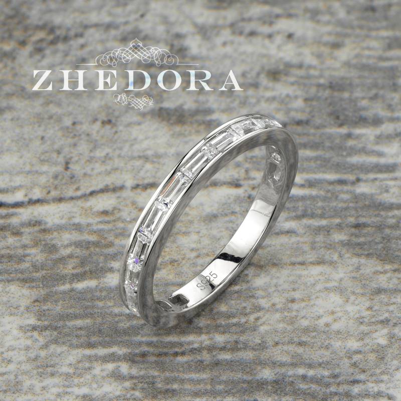 Sterling Silber Baguette Ehering, Stapelbar Band, Rhodiniert Simulierte 3/4 Ewigkeit Bands von ZhedoraArgento