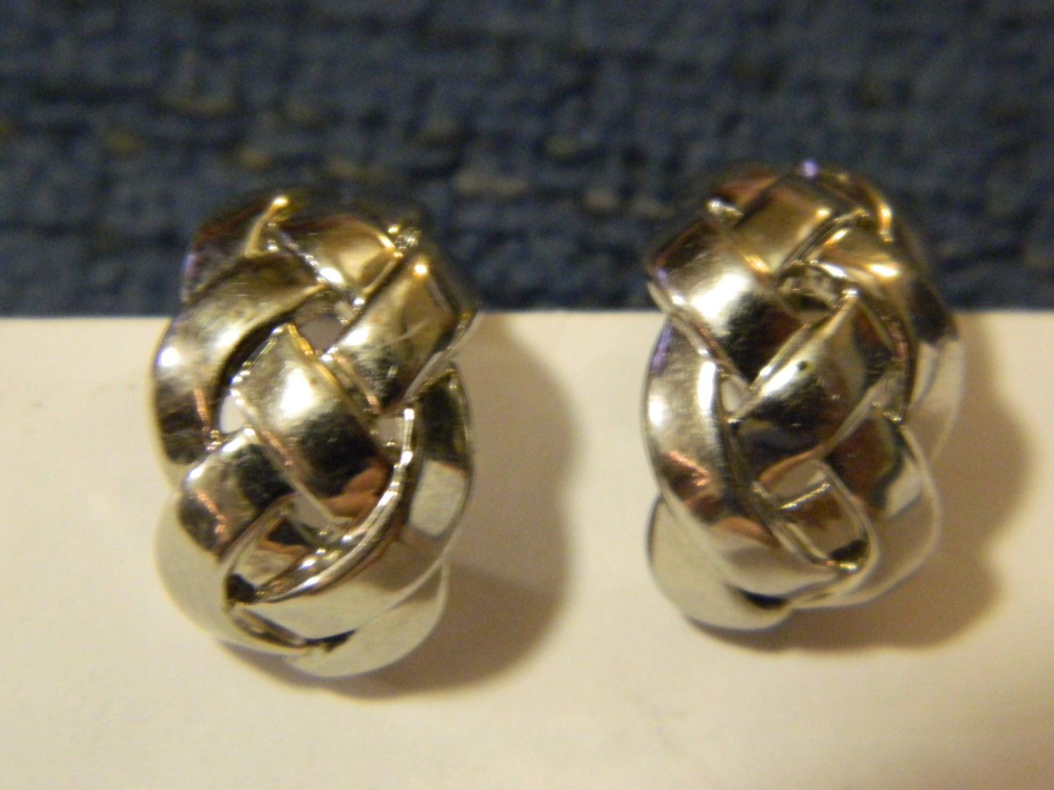 Silber-Weave ~ Aufstecken Mode Modeschmuck W/Comfort Pads Kleines Und Leichtes Gewicht Hochzeit Urlaub Schmuck Silber-Weave ~ Aufstecken Mode Modeschmuck W/Comfort Pads Kleines Und Leichtes Gewicht Hochzeit Urlaub Schmuck von ZiggyzAttic