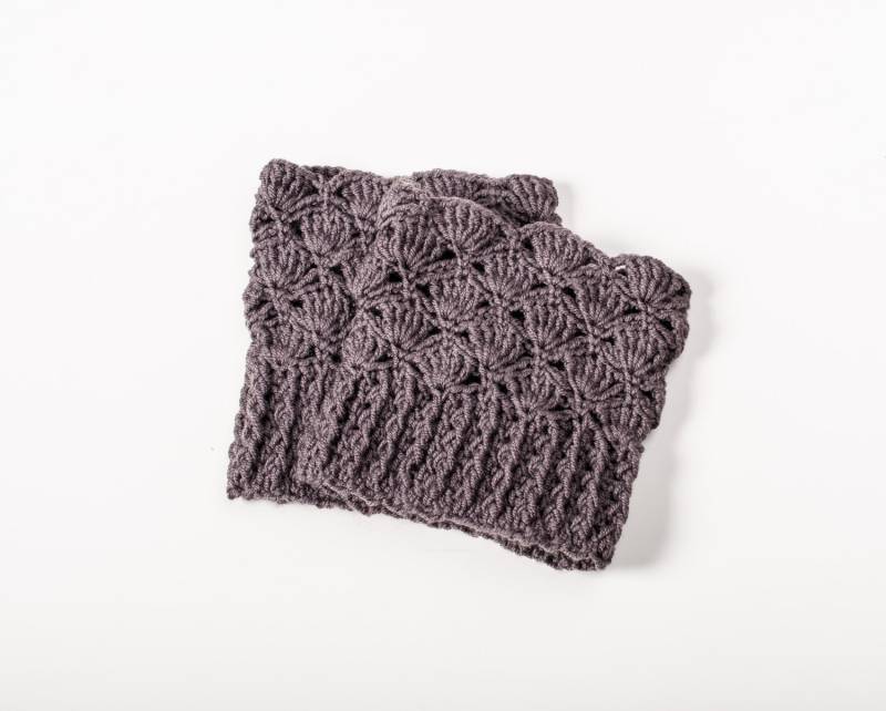 2 in 1 Umkehrbare Boot Manschetten Scalloped Crochet Socken Hand Gehäkelte Spitze Toppers Braun Geschenk Für Sie Stocking Stuffer von ZimaBy