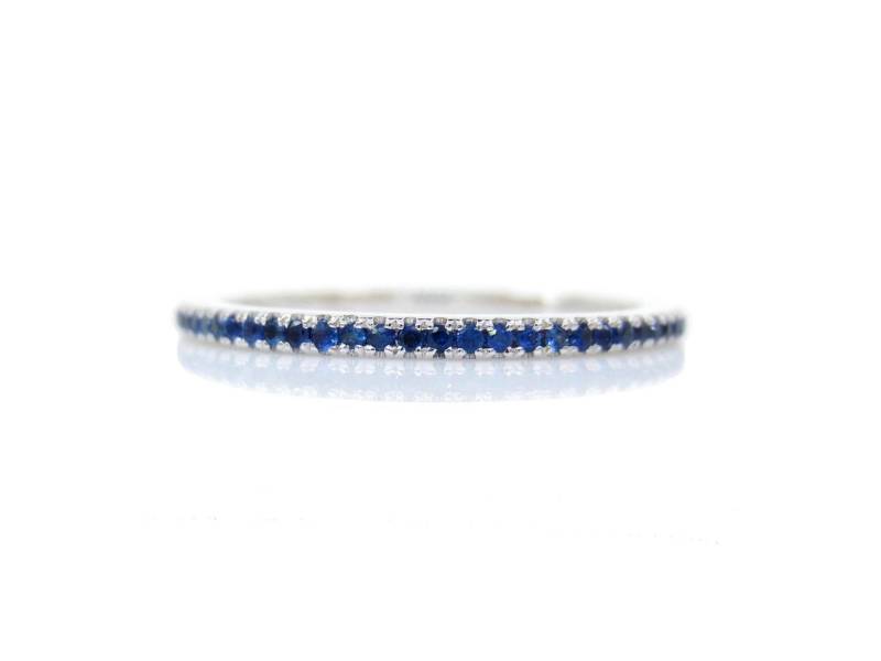 18K Weißgold Blauer Saphir Eternity Band Zierlicher Stapelbarer Ring 18K Weißgold Blauer Saphir Eternity Band Zierlicher Stapelbarer Ring von ZinaFineJewelry