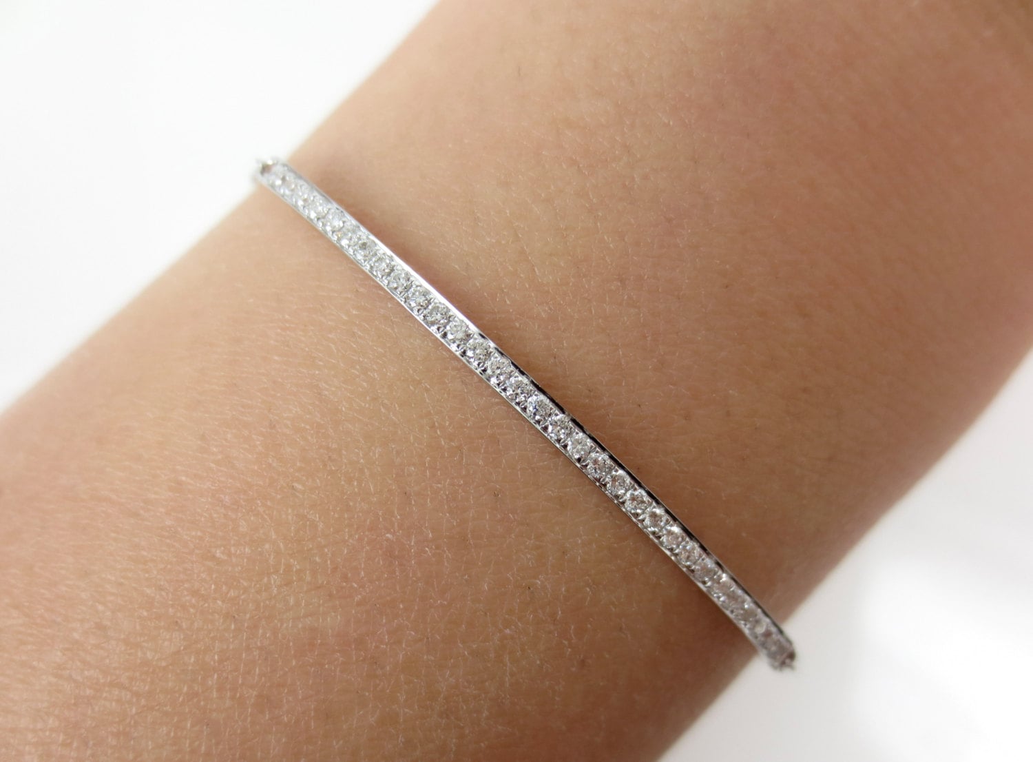 Diamant Pave Bar Armband Eingefasst in 750Er Weißgold Diamant Pave Bar Armband Eingefasst in 750Er Weißgold von ZinaFineJewelry