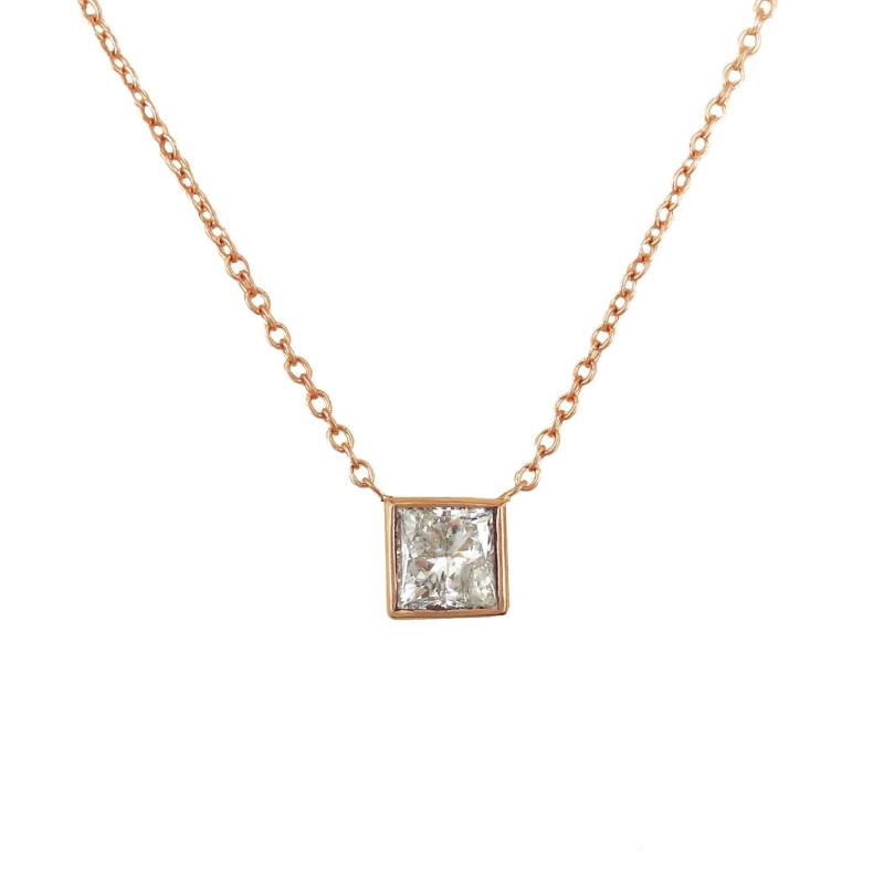 Gia 0.46 Karat Bezel Princess Cut Diamant-Halskette - 14K Roségold Gia 0.46 Karat Bezel Princess Cut Diamant-Halskette - 14K Roségold von ZinaFineJewelry