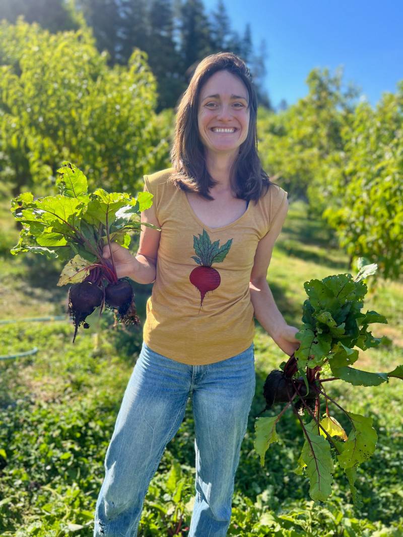 Beet Design Ärmelloser V-Ausschnitt von ZingBeeT