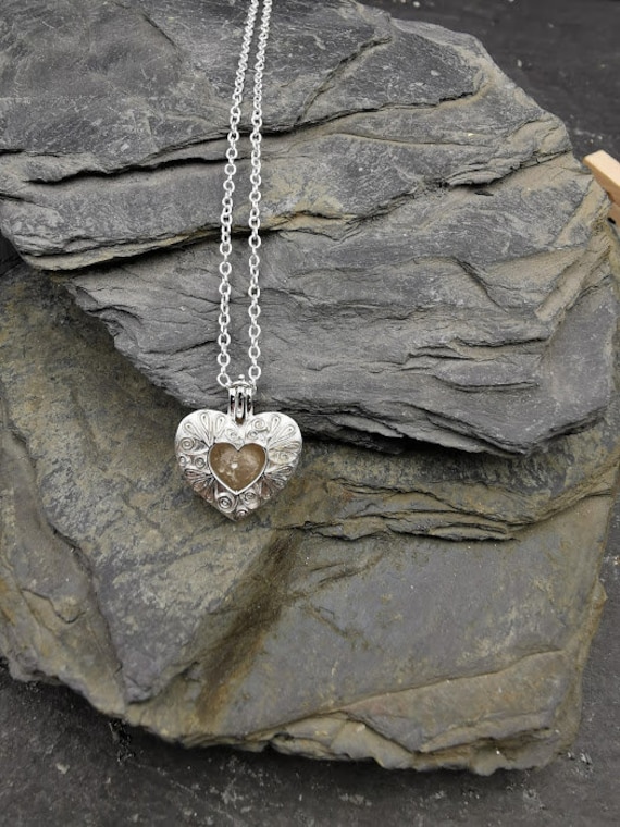 Engelsrufer Herz, Anhänger Sterlingsilber Mit Fell Gefüllter Perle Vom Eigenen Haustier von ZinouMinimanufaktur