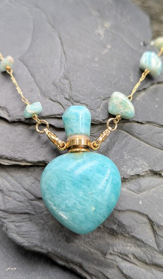 Urne, Anhänger Aus Türkis, Miniurne, Feuerbestattung, Andenken, Trauerschmuck, Asche, Einäscherung, Haare, Fell, Halbedelstein von ZinouMinimanufaktur