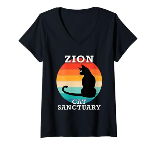 Damen Zion Cat Sanctuary Group Familientreffen Name T-Shirt mit V-Ausschnitt Damen Zion Cat Sanctuary Group Familientreffen Name T-Shirt mit V-Ausschnitt von Zion Matching Family Reunion T Shirt