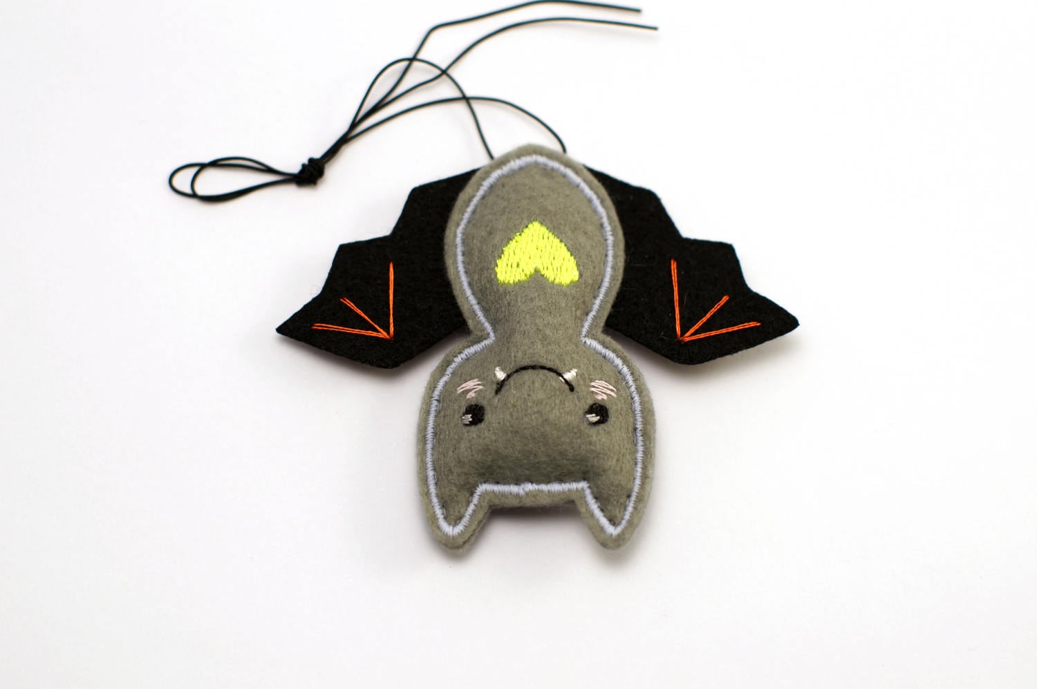 Filz Ornament Baby Fledermaus Autospiegel Hängezubehör Hause Kinderzimmer Dekoration Neon Herz Filz Ornament Baby Fledermaus Autospiegel Hängezubehör Hause Kinderzimmer Dekoration Neon Herz von ZipItSimone