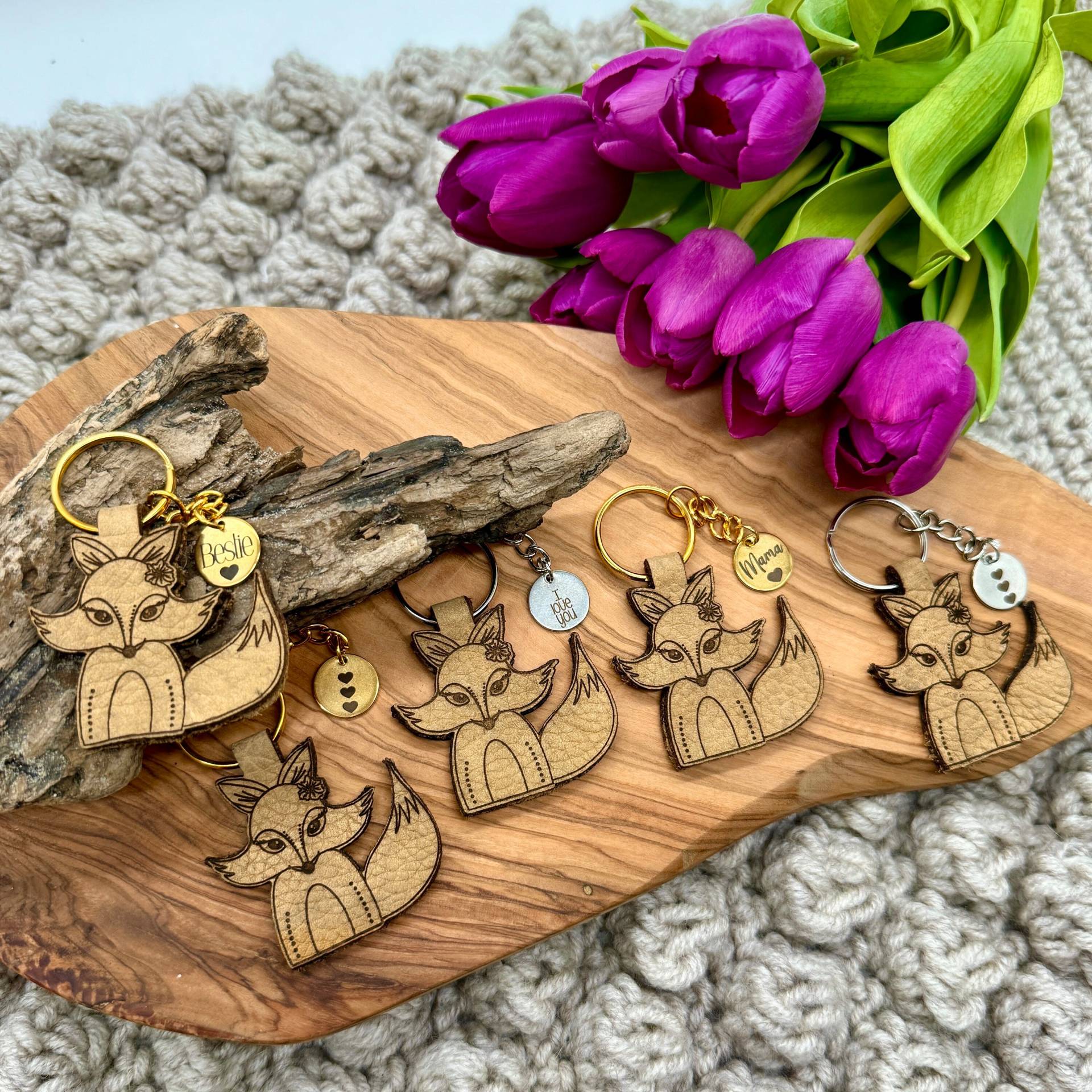Echtleder Schlüsselanhänger, Fuchs, Edelstahlanhänger Personalisierbar, Gravur, Taschenanhänger, Kleines Geschenk, Mitbringsel, Hochwertig Echtleder Schlüsselanhänger, Fuchs, Edelstahlanhänger Personalisierbar, Gravur, Taschenanhänger, Kleines Geschenk, Mitbringsel, Hochwertig von ZitroenchenDesign