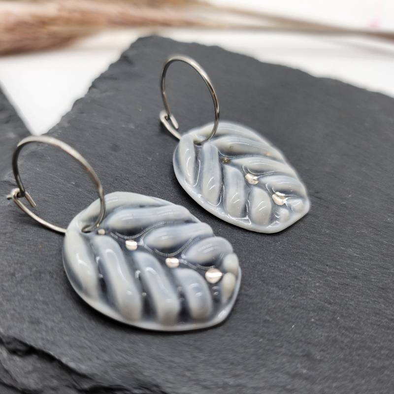 Porzellan Ohrringe, Kreolen Edelstahl, Schmuck, 24K Platin, Handmade, Handgemacht, Kleines Geschenk Porzellan Ohrringe, Kreolen Edelstahl, Schmuck, 24K Platin, Handmade, Handgemacht, Kleines Geschenk von ZitroenchenDesign