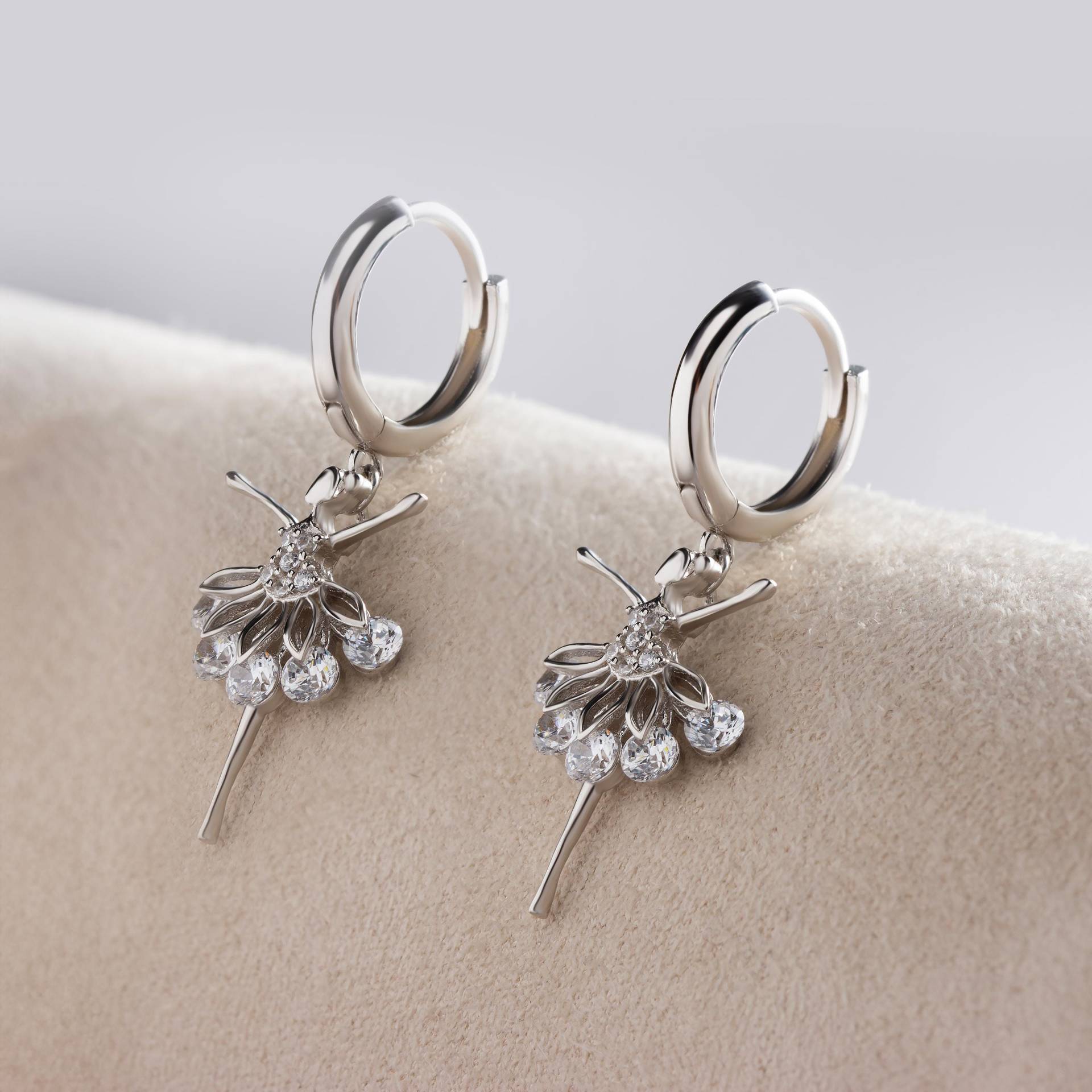 Ziva925 Ballerina-Ohrringe Aus Sterlingsilber, Handgemachte Zirkonia-Creolen, Geschenk Für Tänzerinnen Ziva925 Ballerina-Ohrringe Aus Sterlingsilber, Handgemachte Zirkonia-Creolen, Geschenk Für Tänzerinnen von Ziva925