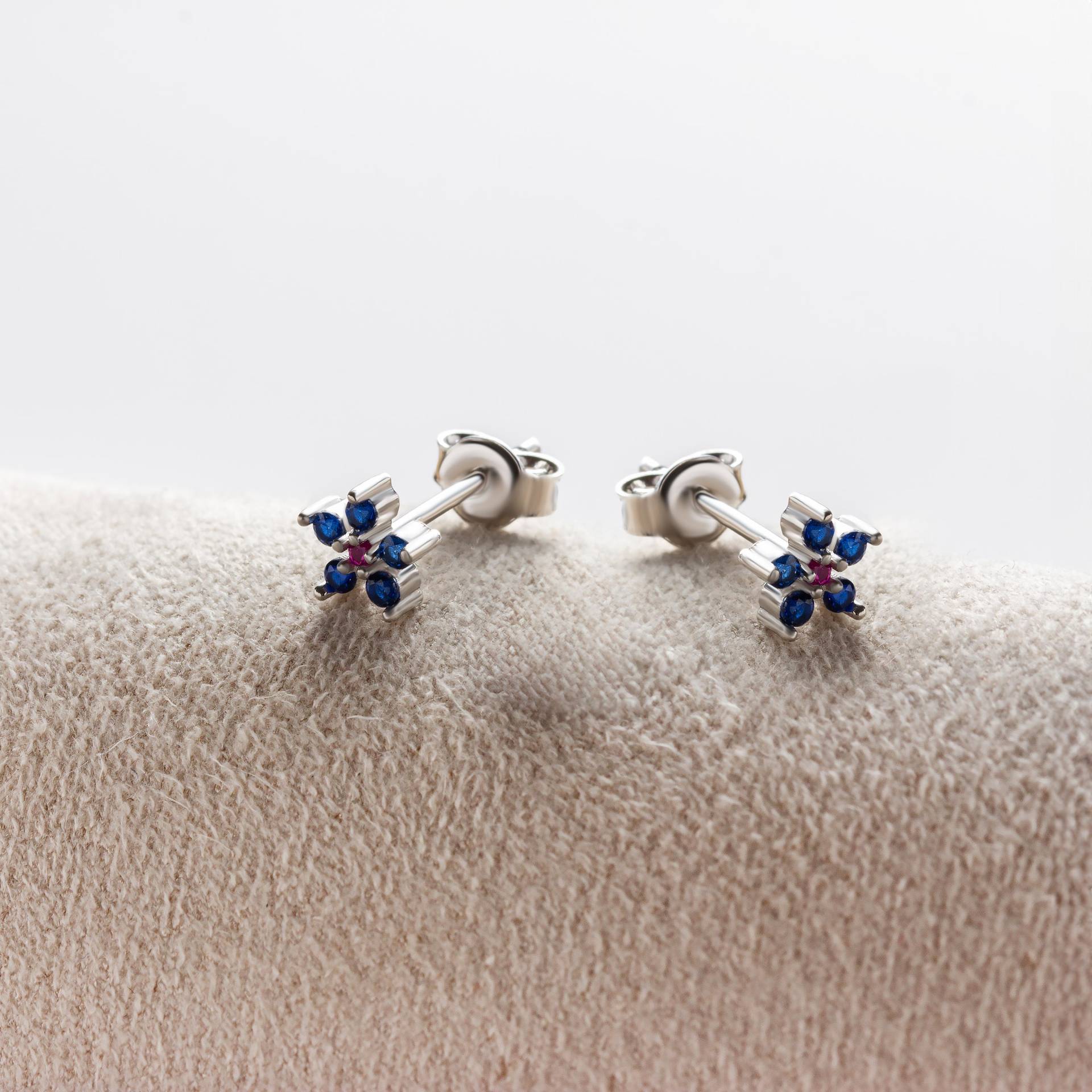 Ziva925 Rosarine Blüten-Ohrstecker Aus Sterlingsilber, Mit Zirkonia in Pink & Blau Ziva925 Rosarine Blüten-Ohrstecker Aus Sterlingsilber, Mit Zirkonia in Pink & Blau von Ziva925