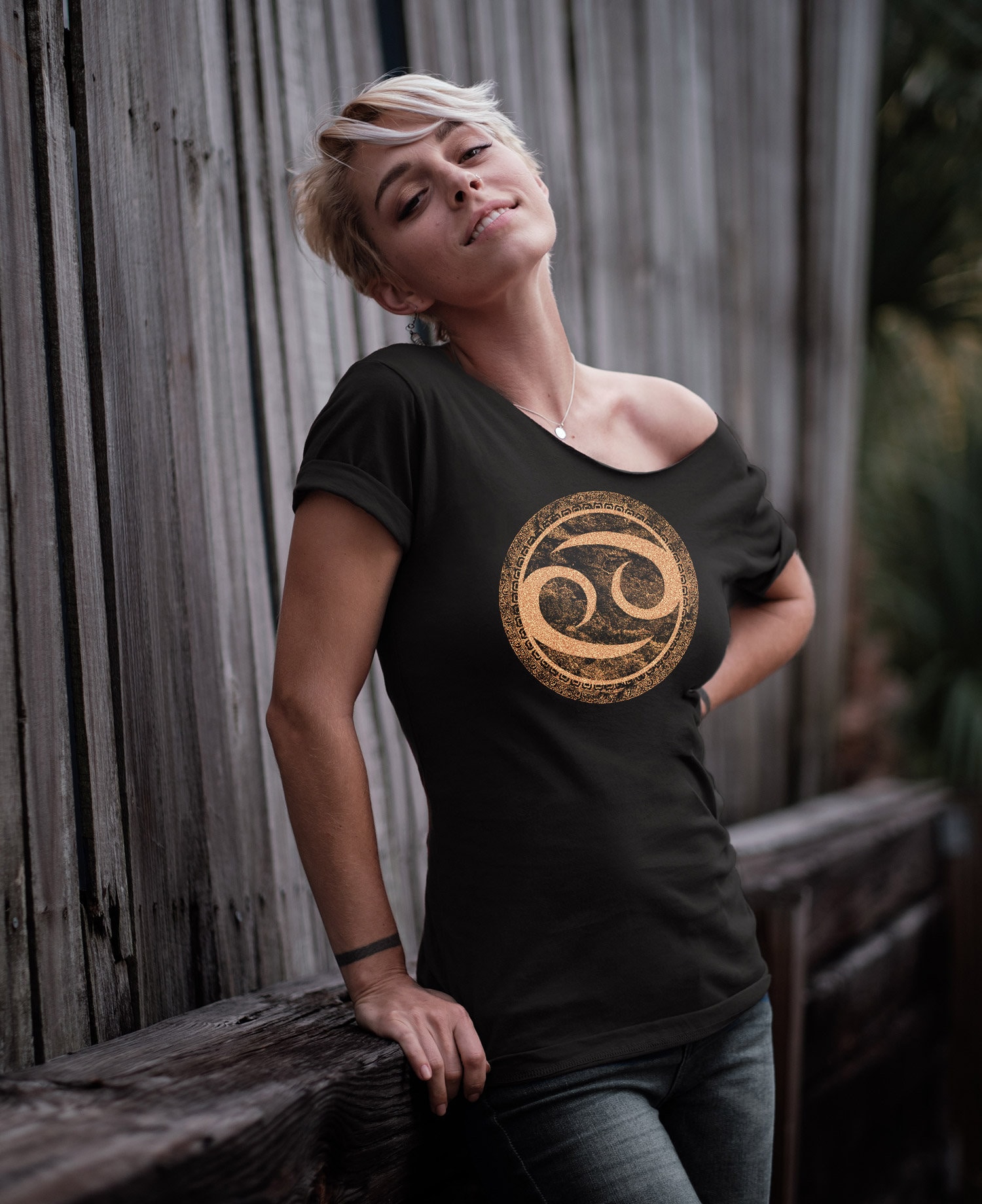 Krebs Shirt Schulterfrei Slouchy T-Shirt. Sternzeichen Symbol Großes Astrologie Geschenk Für Sie Kaufen Sie 2, Erhalten 1 Kostenlos von ZodiaTees