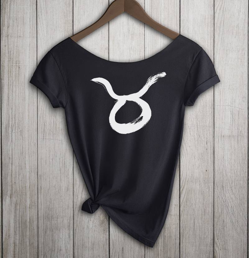 Stier Sternzeichen Shirt Damen Slouchy Off Shoulder T-Shirt von ZodiaTees