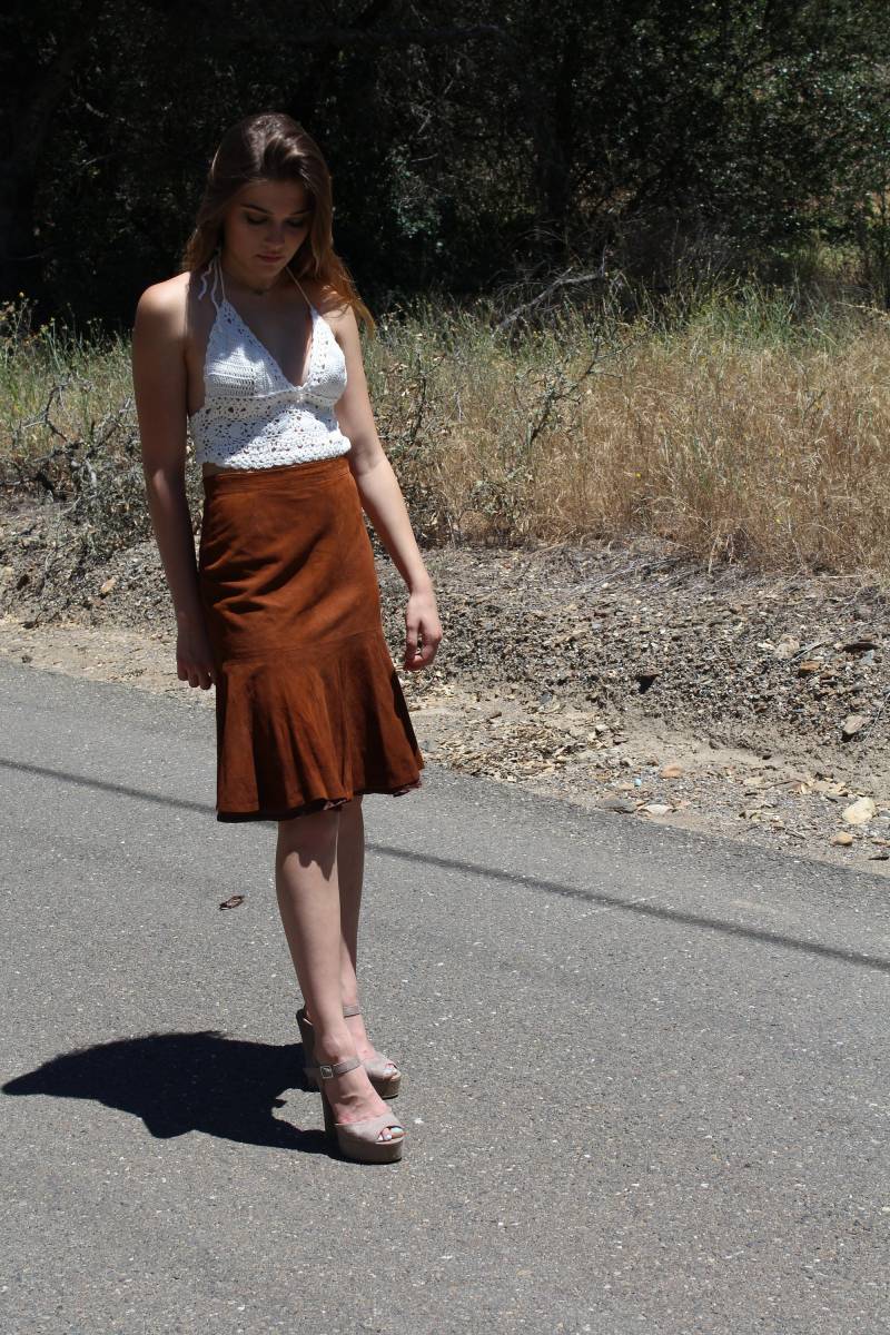 Vintage 60Er 70Er Lamm Wildleder Mini Rock Boden Rüschen I Magnin California Boho Hippie von ZodiacVintageCo