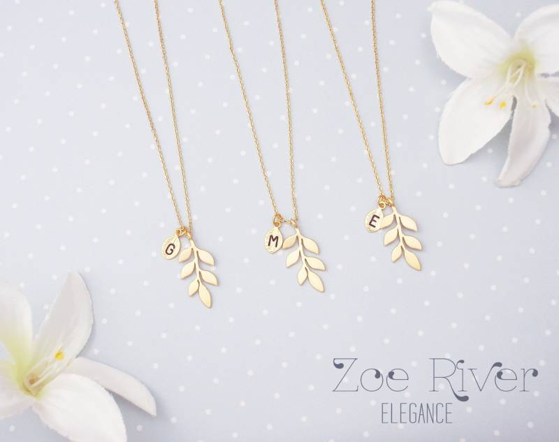 Wählen Sie Gold Oder Silber Personalisierte Erste Blatt Zweig Halskette. Zierliche Initialen Brautjungfern Geschenk von ZoeRiverElegance