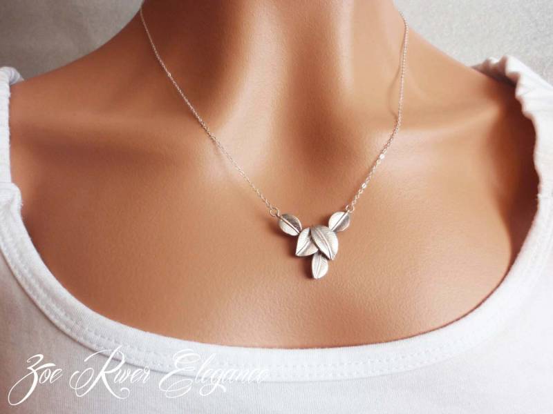 Wählen Sie Silber Oder Gold, Blatt-Cluster-Kette. Elegant Und Zierlich Anhänger von ZoeRiverElegance