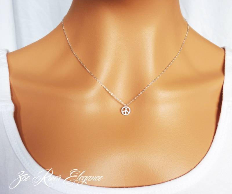 Winzige Silber-, Gold - Oder Roségold-Peace-Zeichen-Kette. Kleine Peace Zeichen Kette. Zierliche Gold Silbernes von ZoeRiverElegance