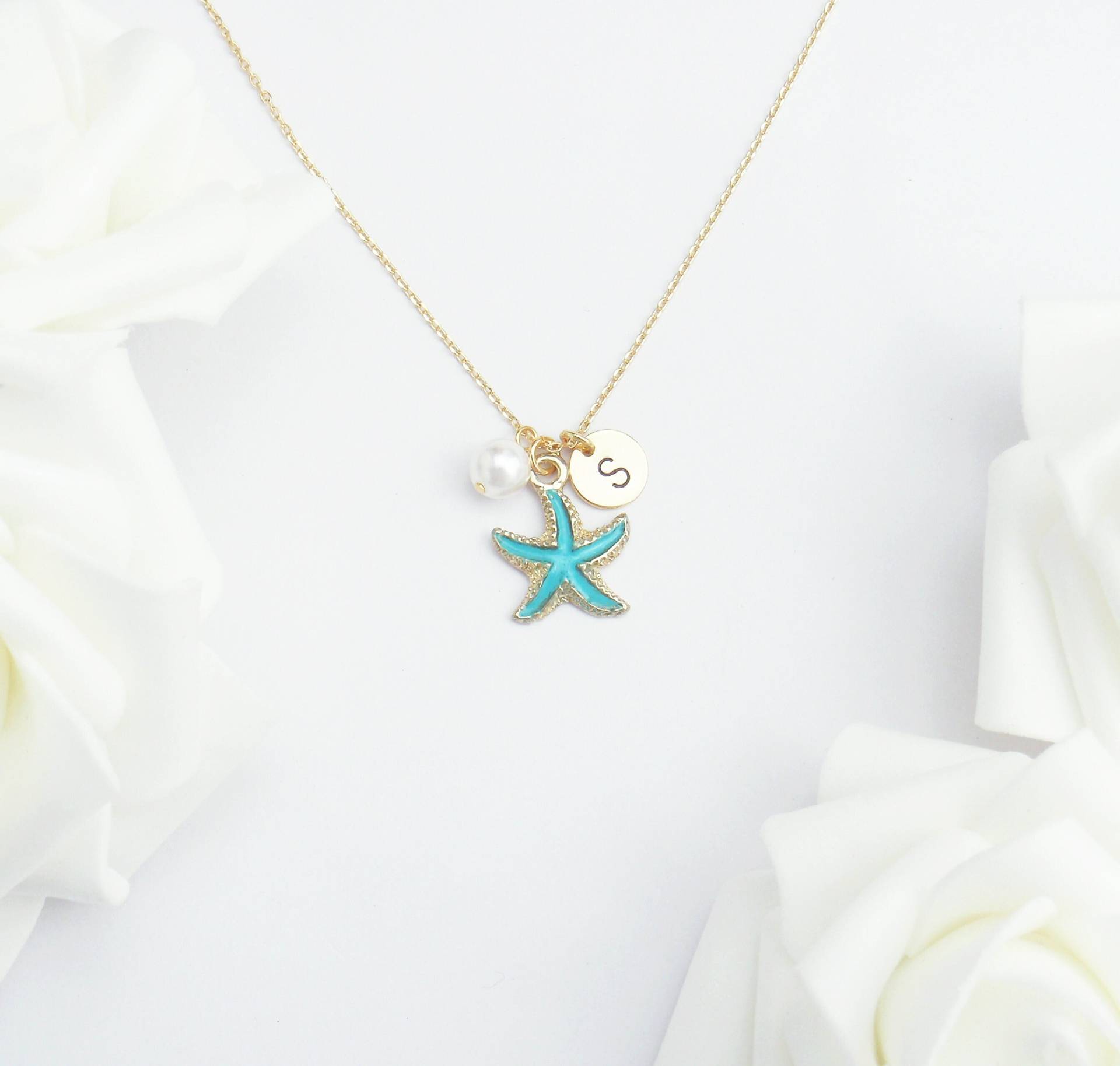 Zarte Seesternkette, Zierliche Halskette Mit Initial Und Perlen. Türkis, Blush Rosa, Pfirsich, Hellgrün Gold Seestern von ZoeRiverElegance