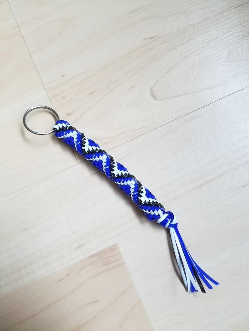 Boondoggle Schlüsselanhänger , Gimp Blau, Weiß, Und Schwarz Zickzack Rexlace Kunststoff Schnürung Reißverschluss von ZoeSheaDesigns