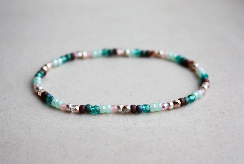 Braun, Smaragd, Minze, Rosa & Silber Armband - Boho Perlenschmuck 3 Mm Perlen Braun, Smaragd, Minze, Rosa & Silber Armband - Boho Perlenschmuck 3 Mm Perlen von ZoeundLola