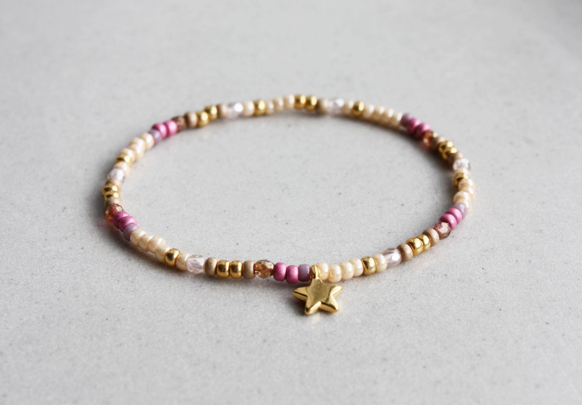 stern Armband - Beige, Rosa & Gold Perlenarmband Boho Schmuck stern Armband - Beige, Rosa & Gold Perlenarmband Boho Schmuck von ZoeundLola