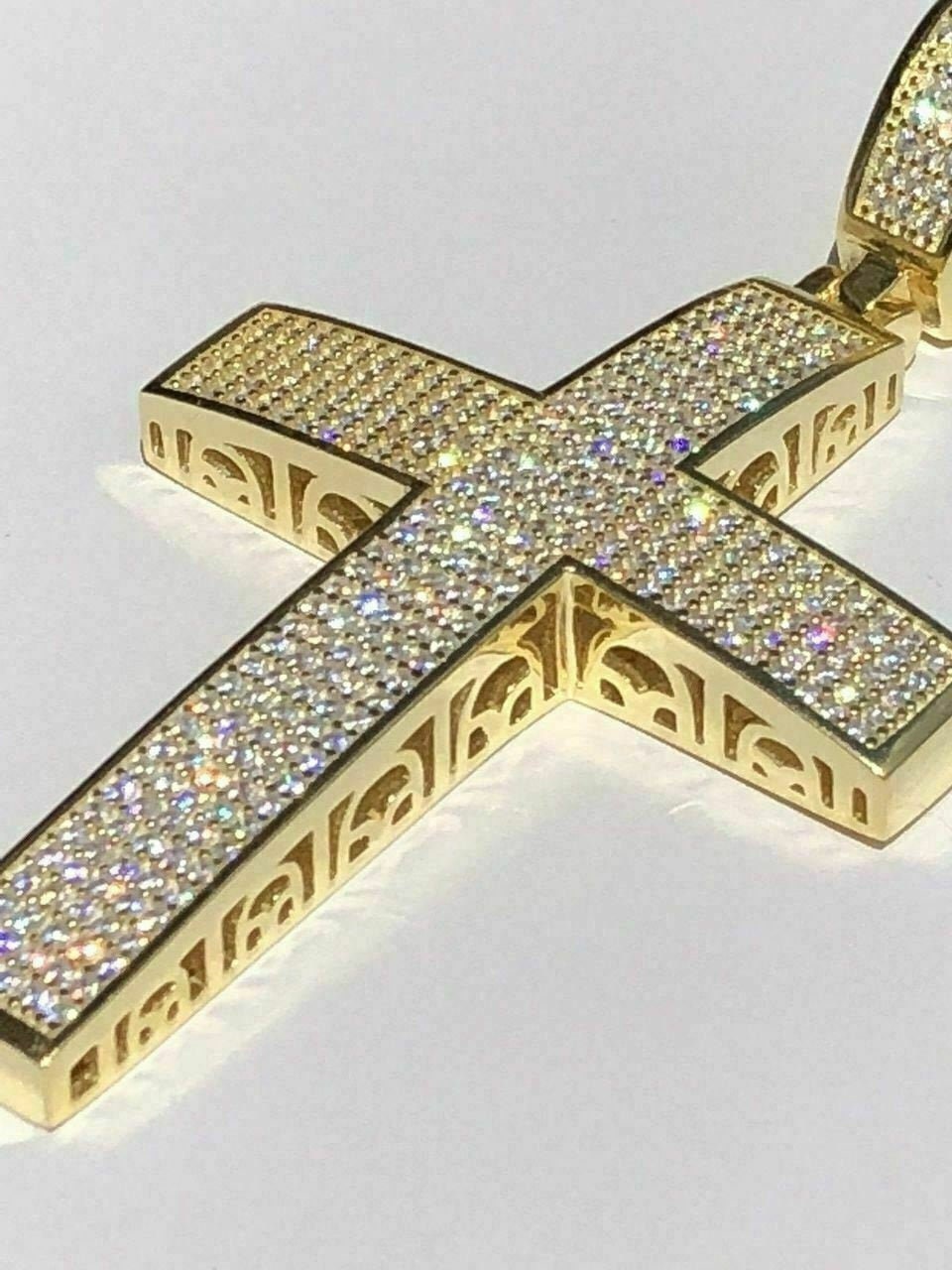 Großer 2 "x 1, 5" Iced Out Moissanit Kreuzanhänger, 14 Karat Gold Über Massivem 925 Sterlingsilber, Besteht Diamanttester von ZoeysJewelryBoxLLC